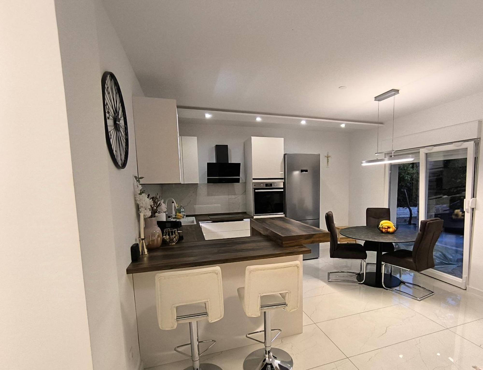 Apartments Villa Tanja Подстрана Екстер'єр фото